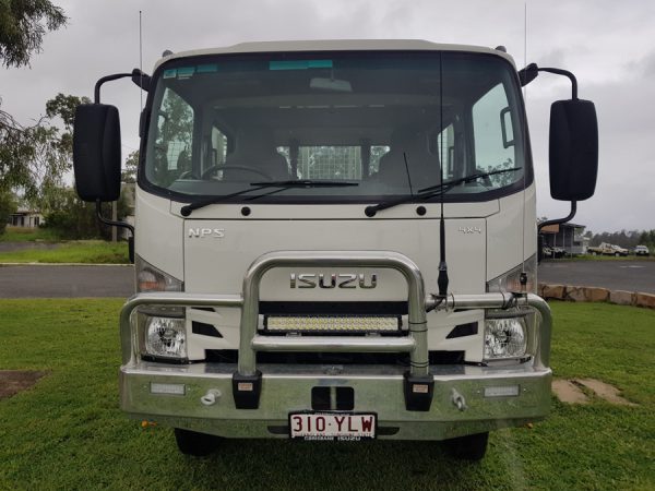 <strong>Isuzu</strong> Crew Cab 4×4 Truck – 6 seater
