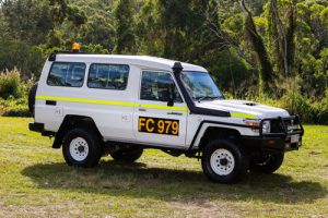 Toyota-LandCruiser-70-Series-TroopCarrier-4wd-8-Seater-Mine-Spec