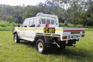 Toyota LandCruiser 70-Series Tray Back Dual Cab 4wd Diesel rear corner