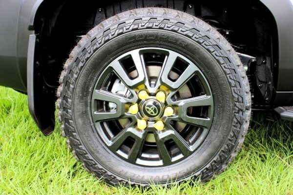 Prado 250 Series wheel with wheel nut indicators